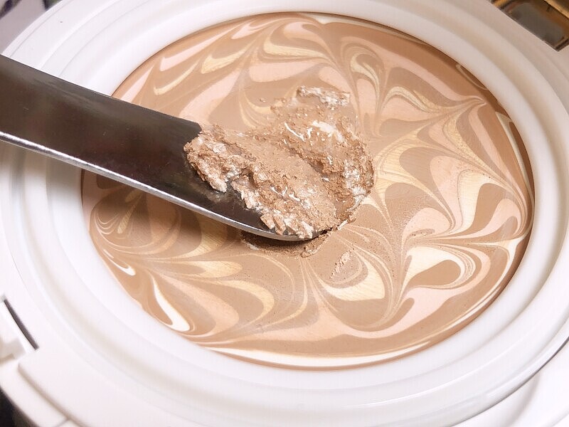 蘭蔻超極光精華水粉霜