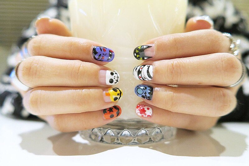 彩繪示範By Envie Nail