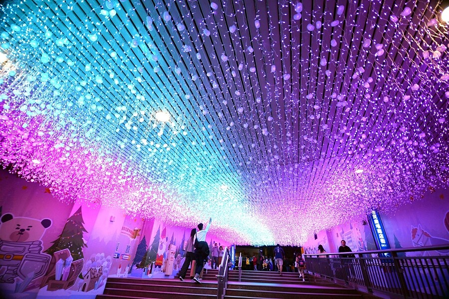 板橋車站B1連通道「心之所向」