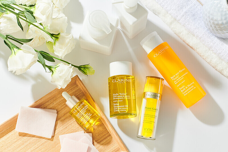 蘭花面部護理油，30ml NT1,850、身體舒爽護理油，100ml，NT2,300、蘭花純萃賦活乳，35ml， NT2,450、芳香調和沐浴精，200ml，NT1,000。