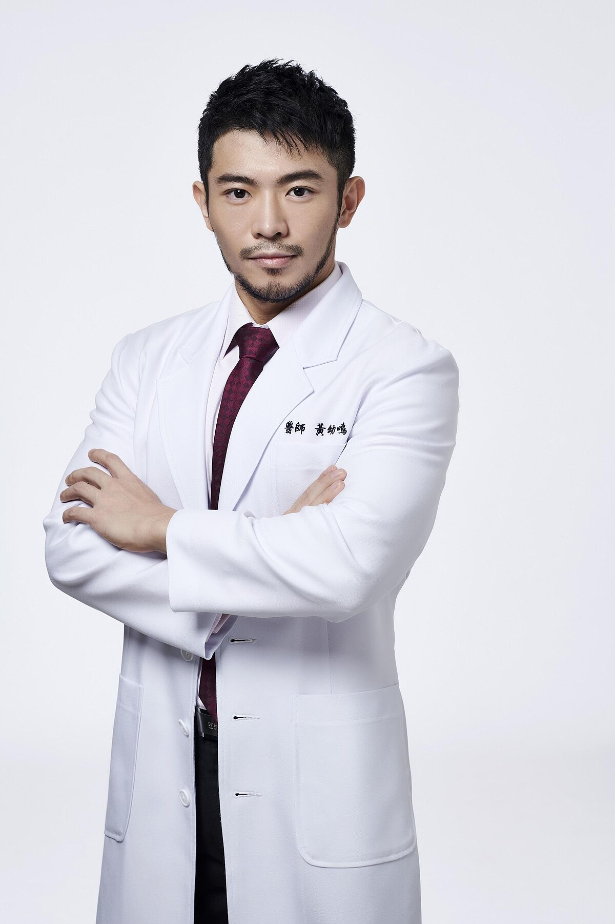 皮膚科醫師 黃幼鳴