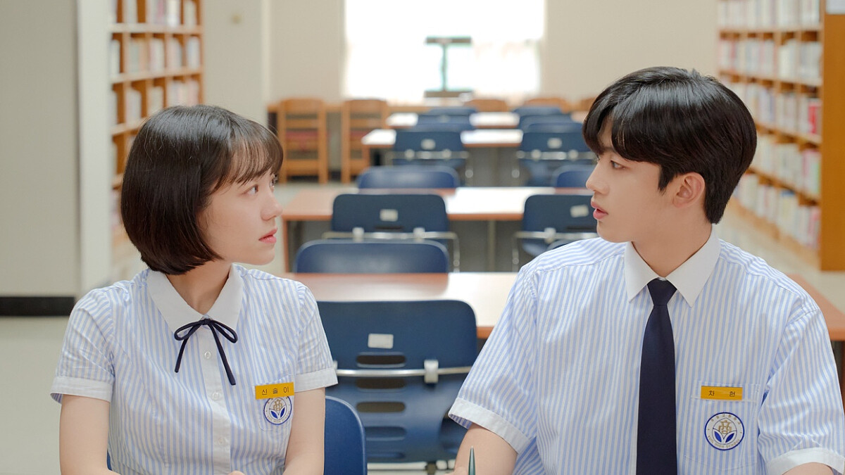 韓版《致我們單純的小美好》甜蜜開播！《Produce X 101》金曜漢、蘇珠妍組CP