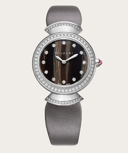 Bulgari 寶格麗Divas&rsquo; Dream系列手錶，18K白金錶殼鑲飾明亮型切割鑽石。天然醋酸纖維錶盤，鑽石時標，灰色緞面錶帶。 NT$584,000