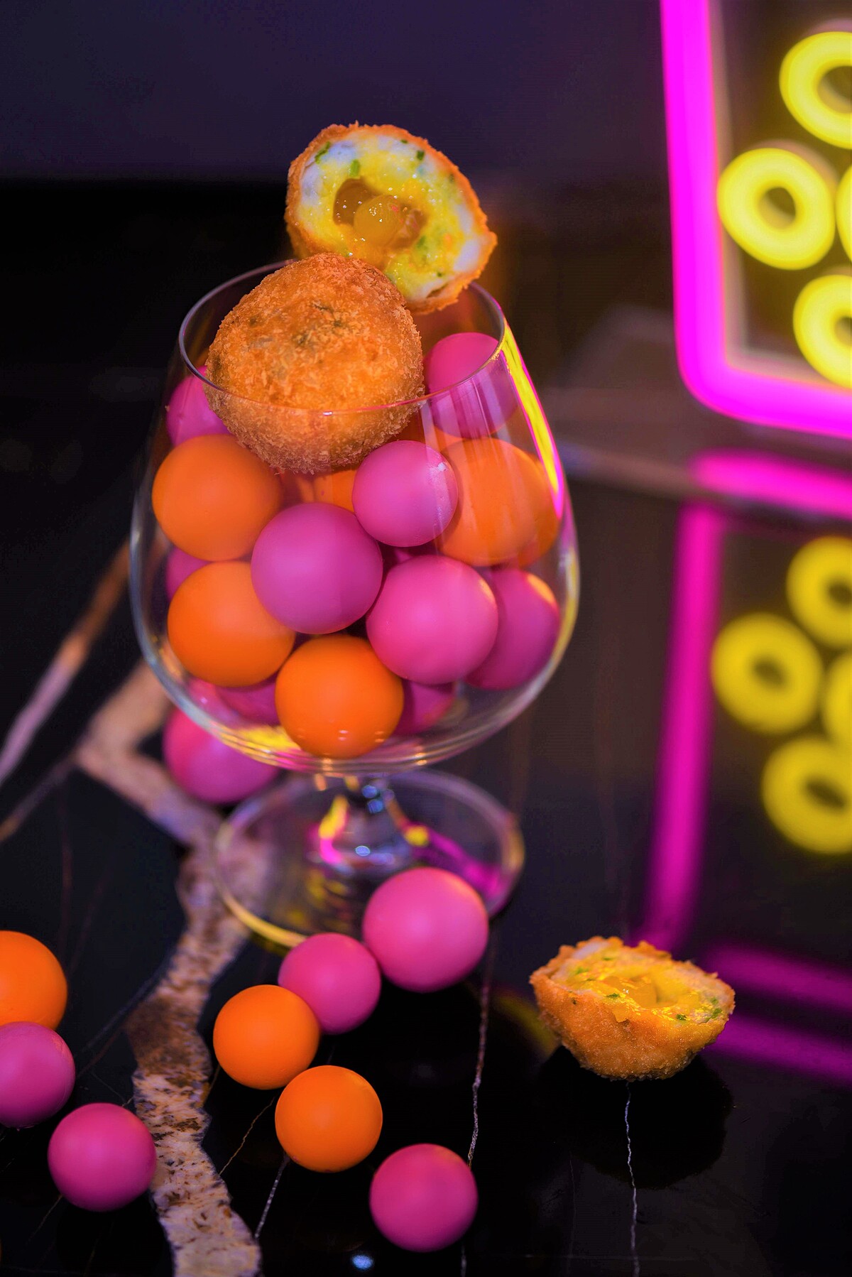 「香芒珍心墨魚球」