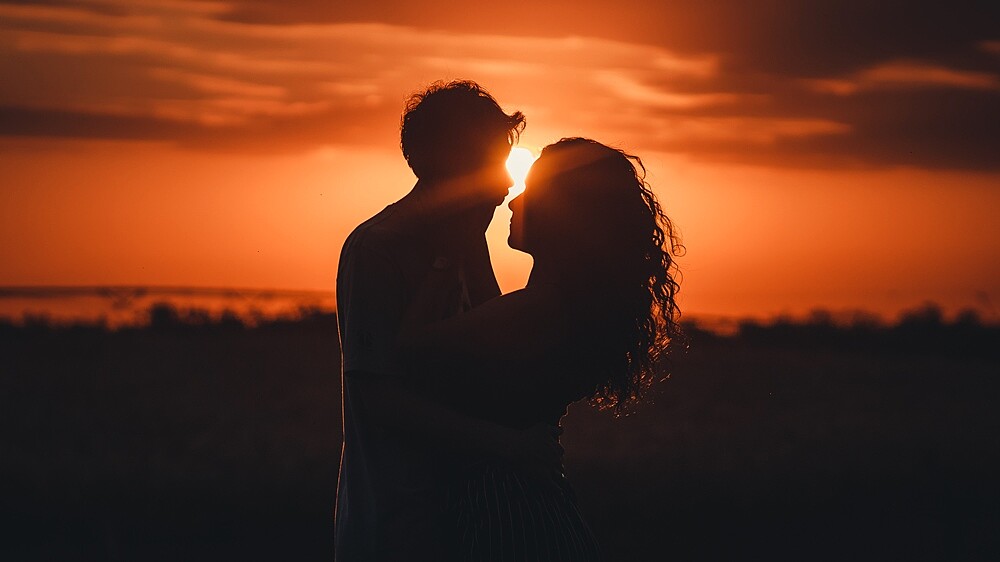 2021年12生肖上半年感情運出爐！桃花開、危機時間一併公開，屬牛容易遇渣男、屬豬有望挽回另一半