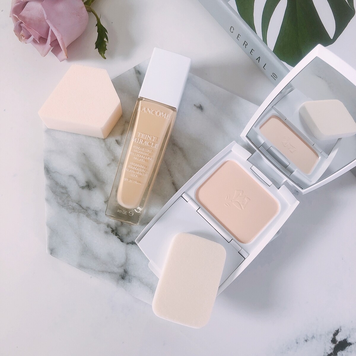 蘭蔻2021年底妝新品-超極光精華水粉餅