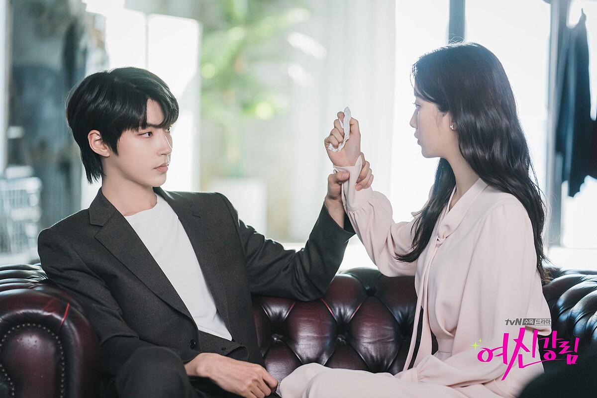 女神降臨/黃仁燁、文佳煐