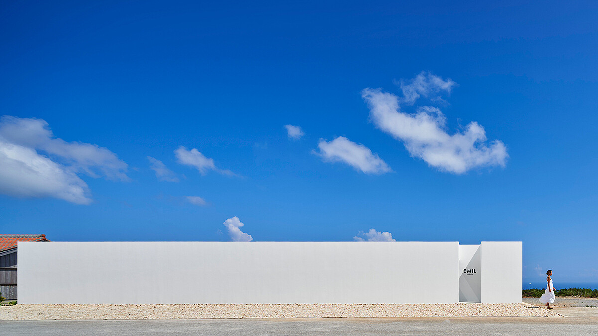 沖繩無敵海景極簡純白設計酒店—Emil Nakijin,間間享有獨立無邊際泳池