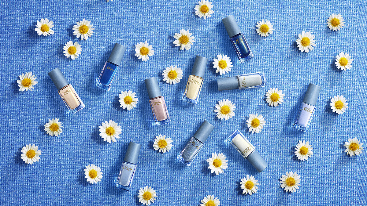 日本平價指甲油NAIL HOLIC 推出十款丹寧顏色超時髦，好想包色啊！