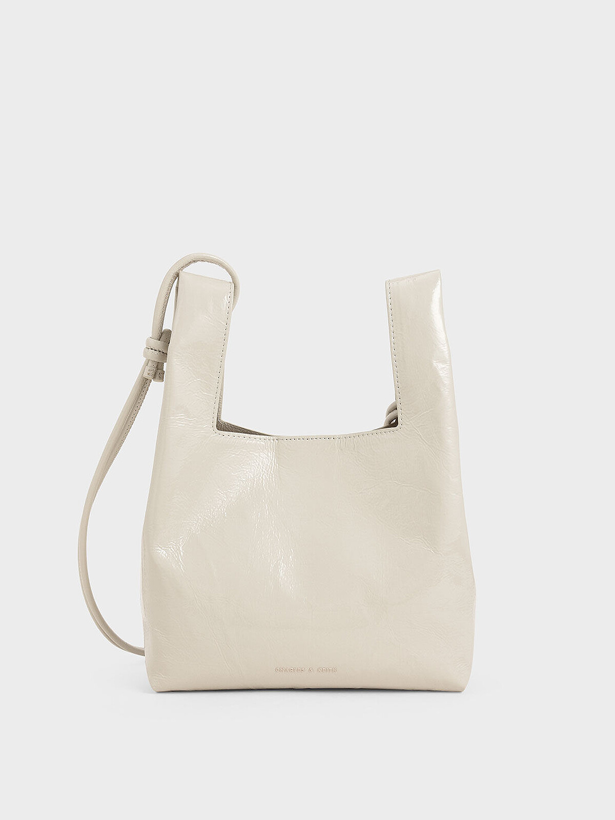 漆面皺皺包,售價NT$ 1,590