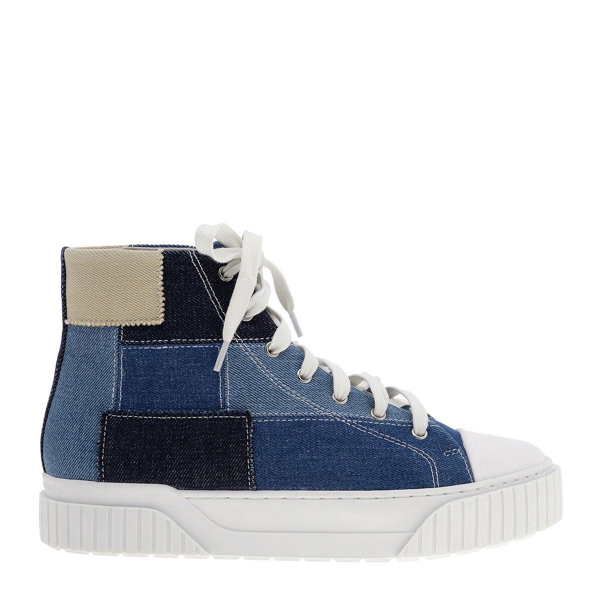 牛仔拼布休閒鞋,售價NT$1,990