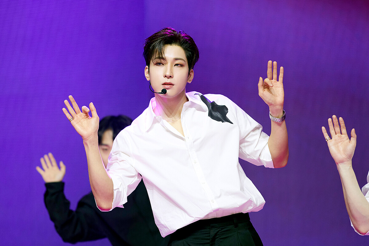 photo / twitter@pledis_17