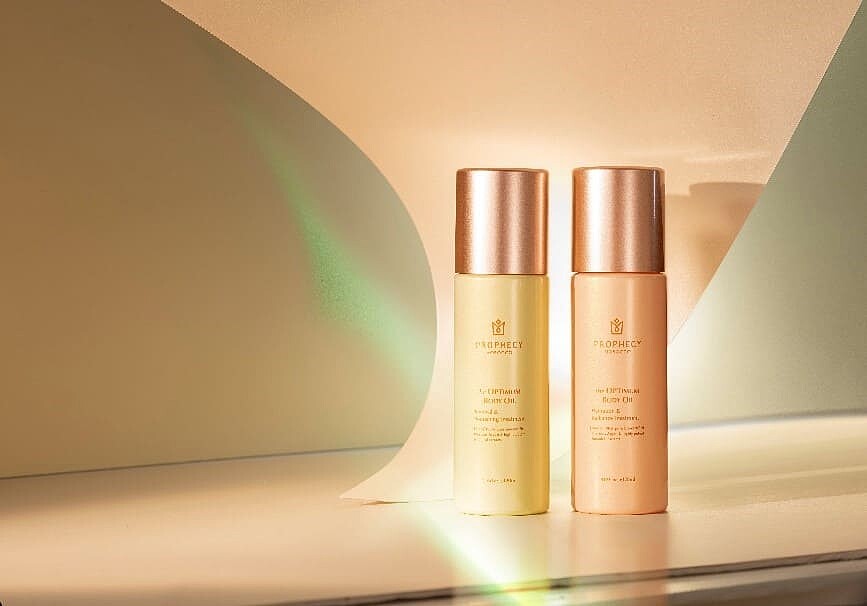 Prophecy Morocco鉑翡斯美體極萃油 賦活修護，售價NT2,190/120ml、Prophecy Morocco鉑翡斯美體極萃油 保濕透白，售價NT2,190/120ml。