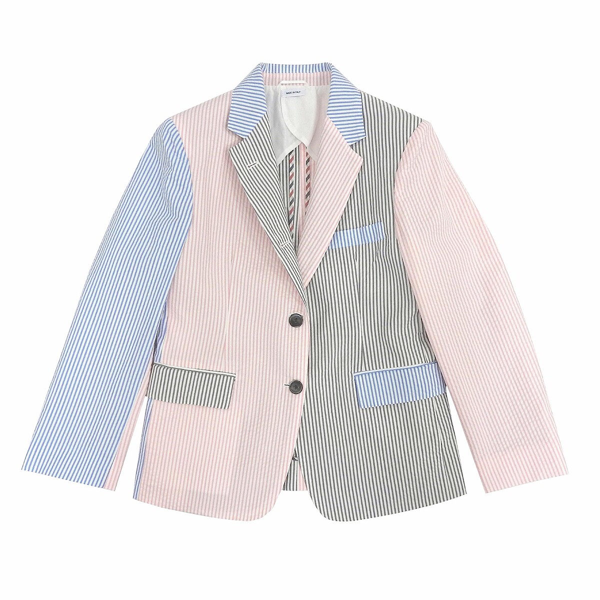Thom Browne Resort 21 Women 三色條紋拼接西裝外套，售價NT$53,100