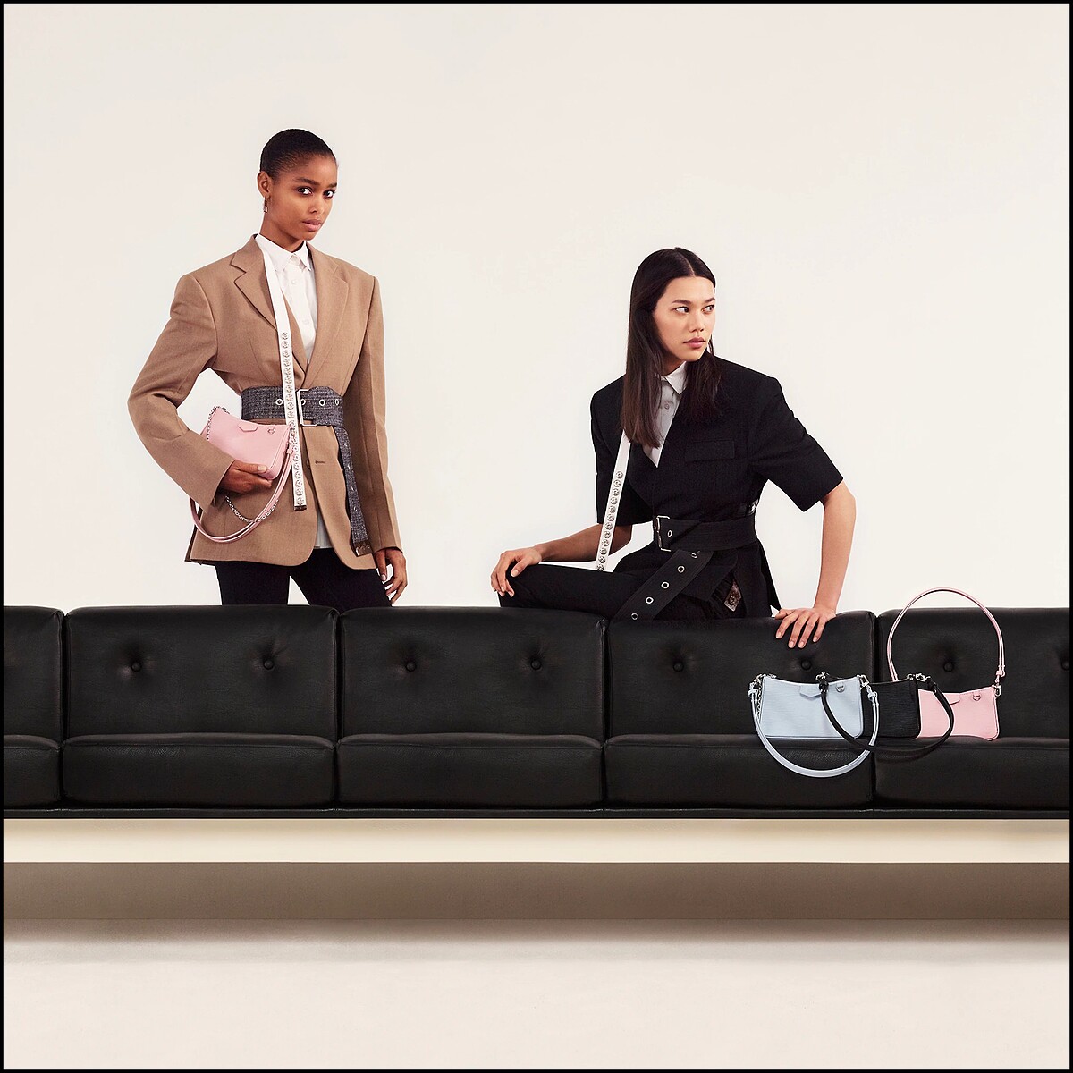 Easy Pouch On Strap系列，NT54,500