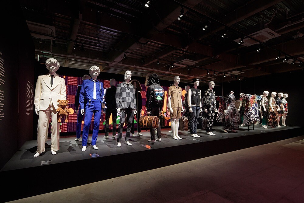 Louis Vuitton &展覽