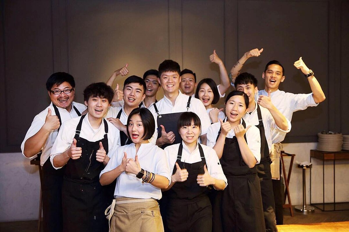 （中）主廚 Jimmy Lim。