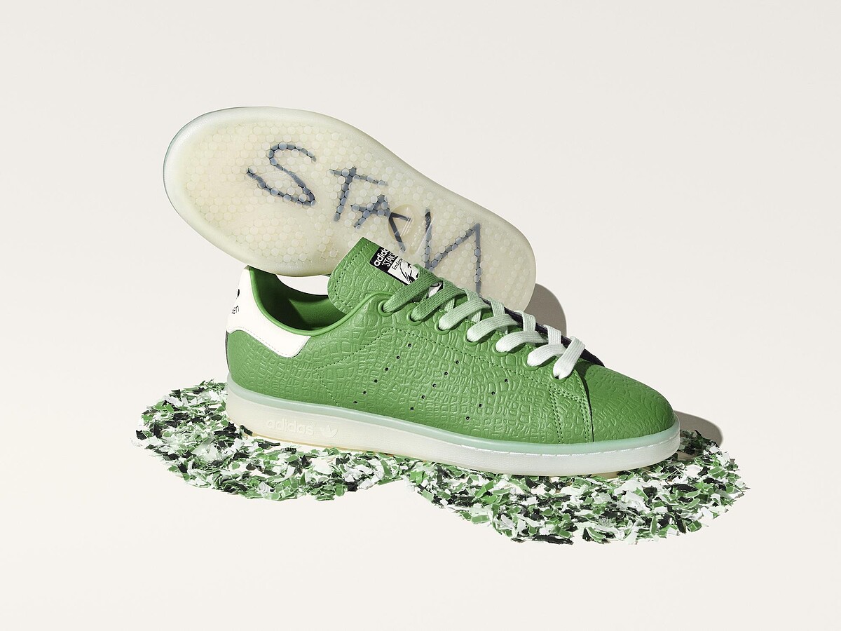 Stan Smith Rex抱抱龍鞋款，售價NT$3,690