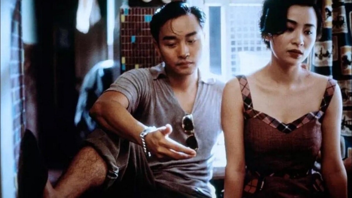 張國榮 《阿飛正傳》中,以一身放蕩不羈的穿著風格,讓人醉心,戲裡戲外都是戲。