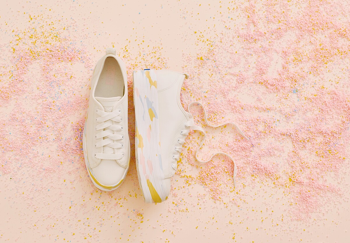 粉嫩大理石紋小白鞋