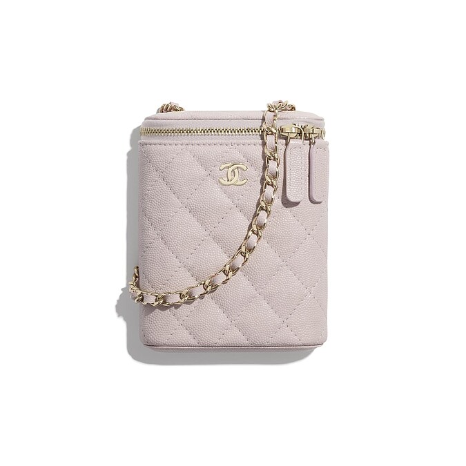 Chanel經典鏈子化妝包，NT50,500