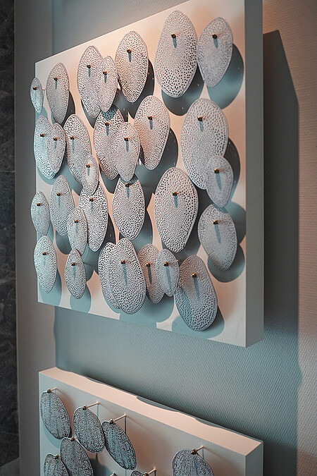 樓層長廊與藝術家作品展示相結合。