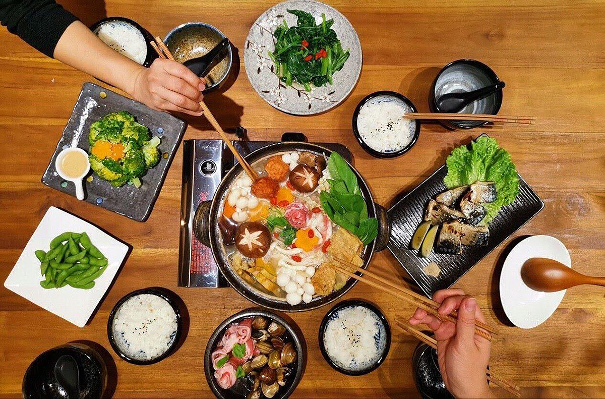 依個人體質調配藥膳料理。