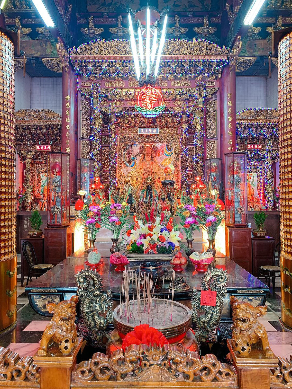 ▲鳳芸宮媽祖將與天后宮媽祖會香。(圖 / 翻攝自中芸鳳芸宮靈帝殿FB)