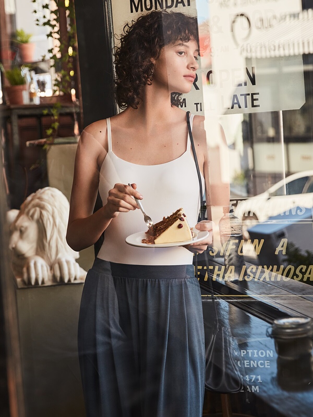 女裝 AIRism BRATOP 細肩帶背心_期間限定_NT$590