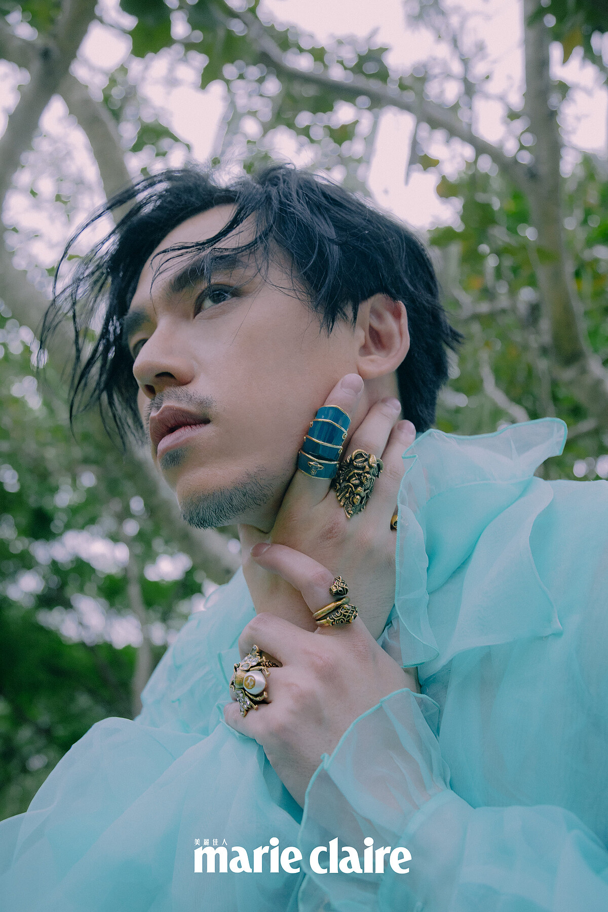 藍綠色千層紗禮服，SABRINA HSIEH。