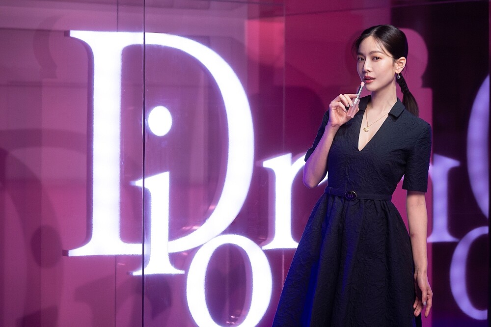 曾之喬出席迪奧癮誘粉漾潤唇膏媒體預覽會暨粉耀眼派對樂園