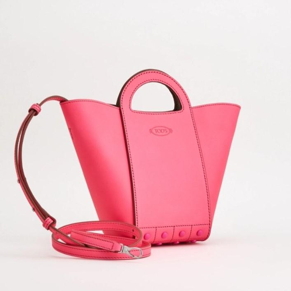 Tod's 螢光粉紅手提豆豆水桶包,NT44,100