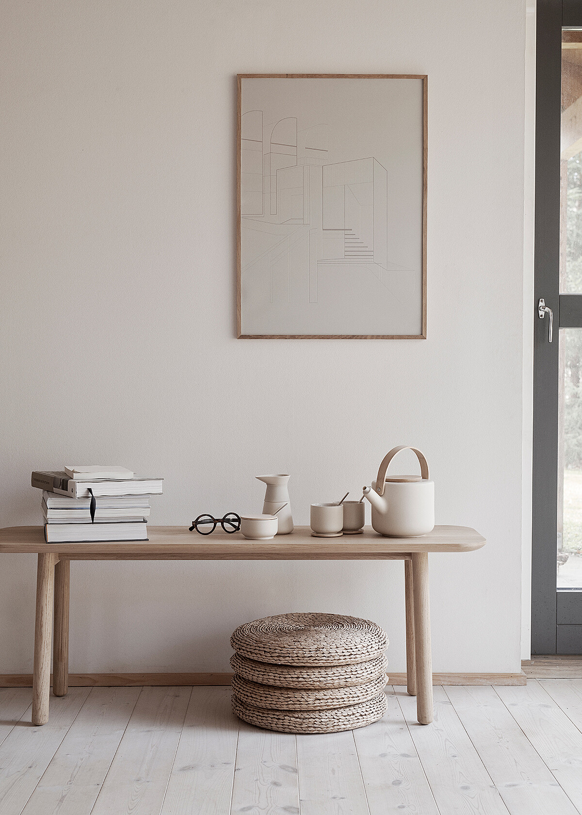 Stelton - Theo 石茶道 原生茶壺/茶座/咖啡濾壺/茶杯,NT4,800 元、NT1,900元、NT3,500元、NT1,200元(共有兩色)。