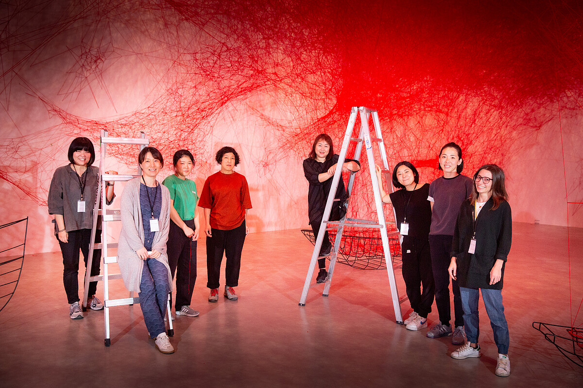 塩田千春與其團隊