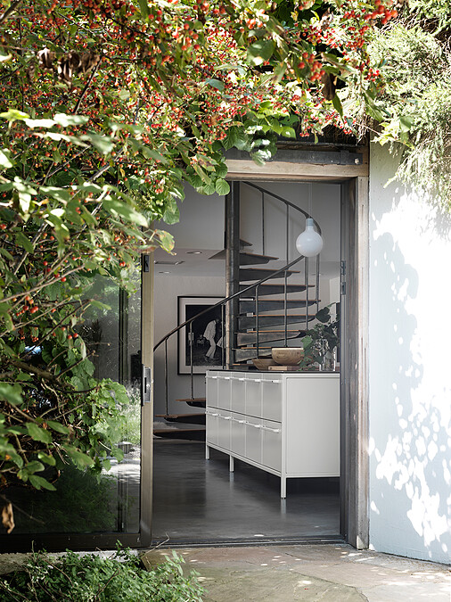 經典的黑與白系列。