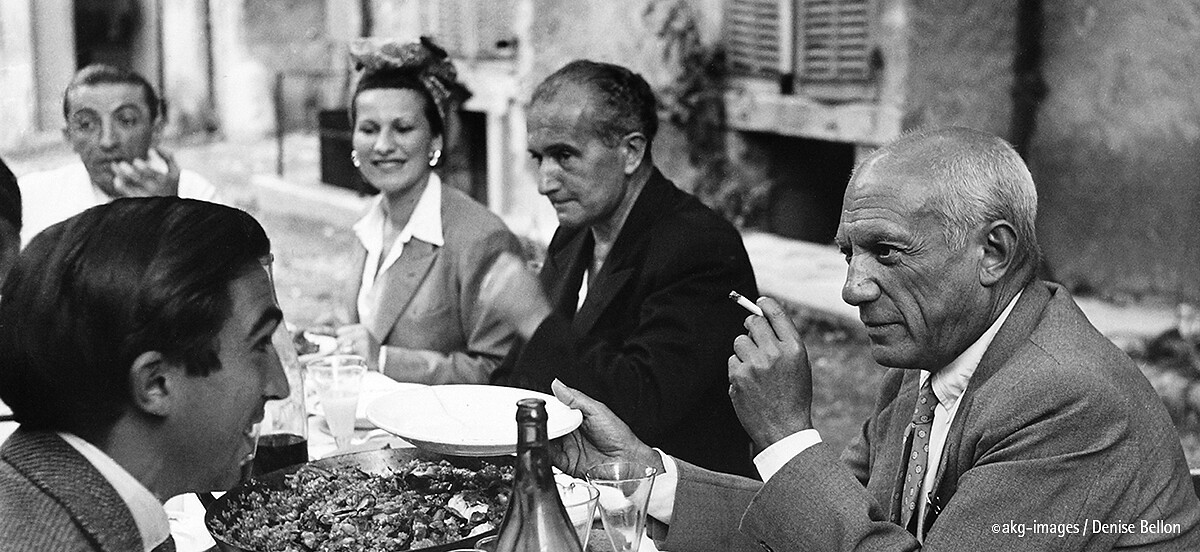 Mr. Martin Bulthaup 認為廚房並非只有煮食的功能,它也是人與人交流的場所。