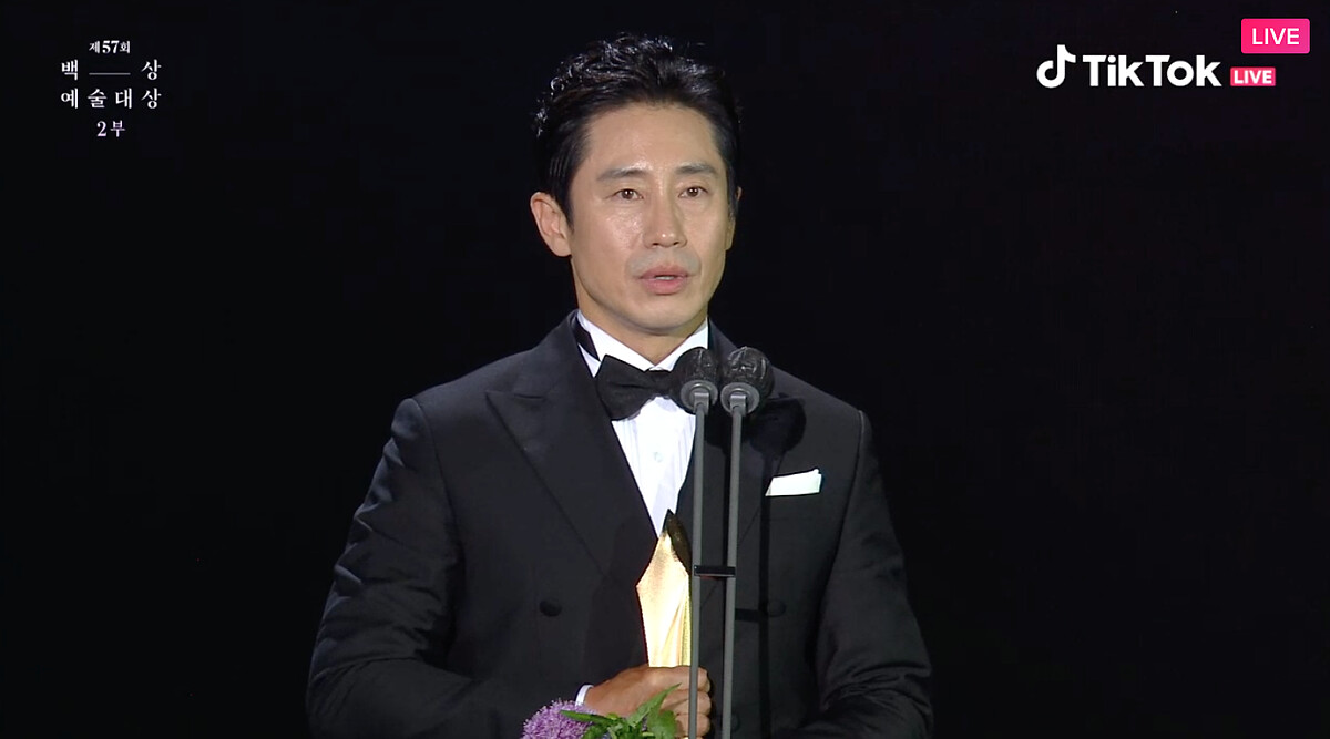 最佳男演員獎： JTBC《怪物》申河均