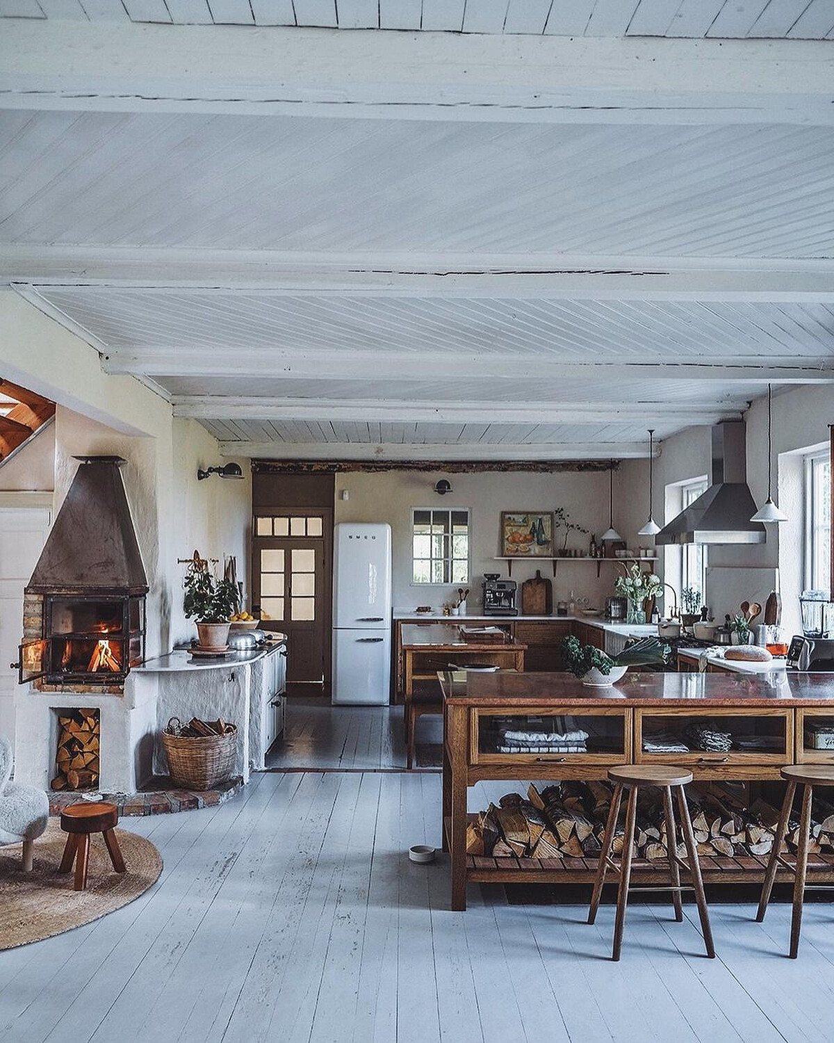 在瑞典度假小屋的廚房也大肆改造（Photo by @_foodstories_）。