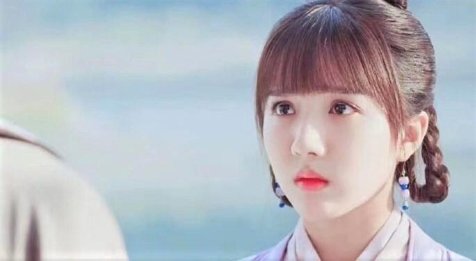 楚楚 / 蘇曉彤 飾