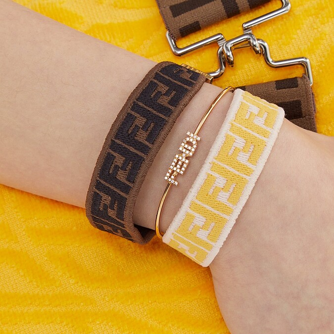 FENDI FF LOGO編織手環，NT14,500