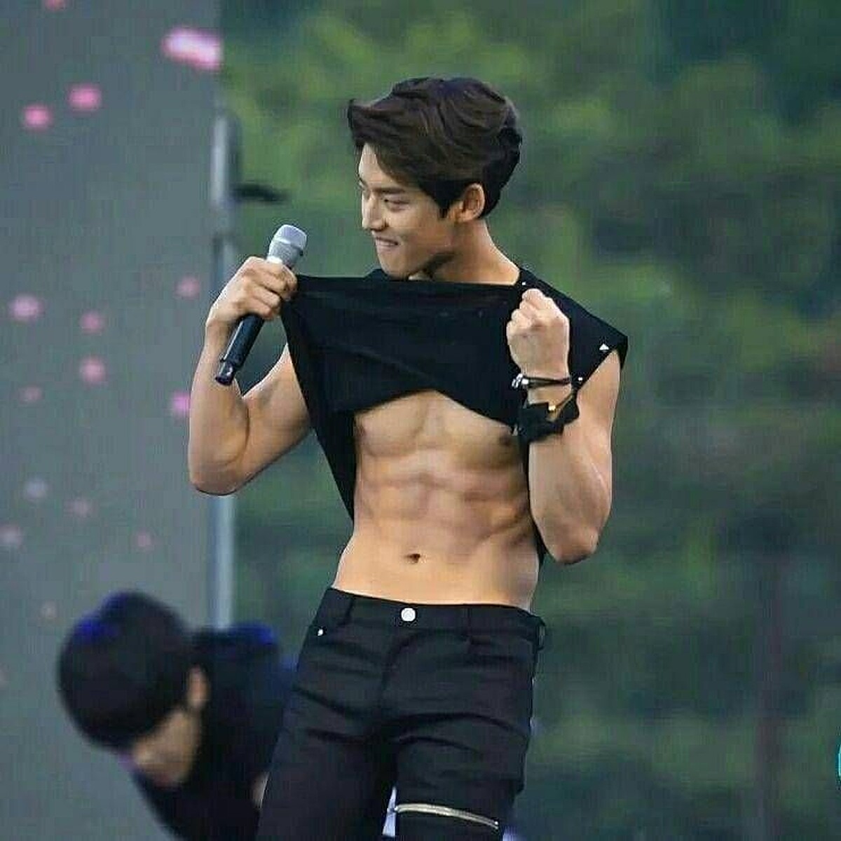 「鮮肉警察」PENTAGON 洪碩