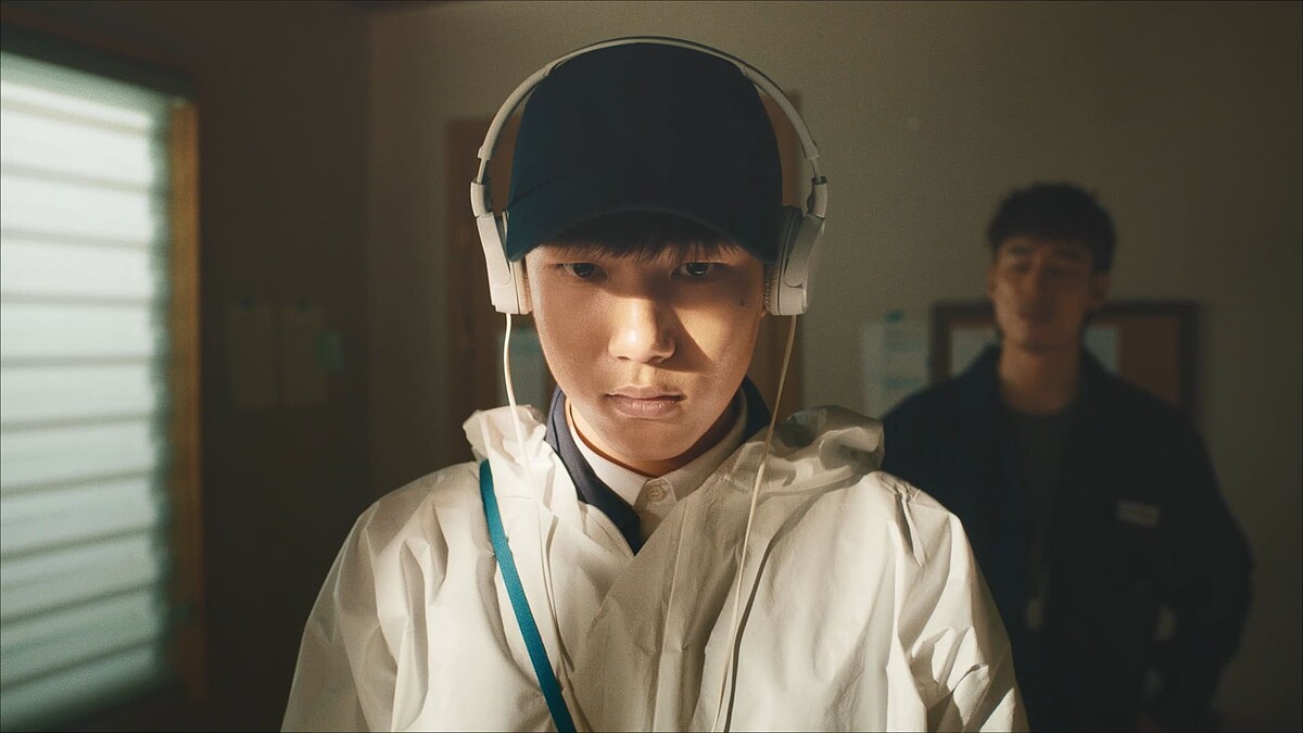 Netflix《我是遺物整理師》主角不留一滴淚卻能賺人熱淚？