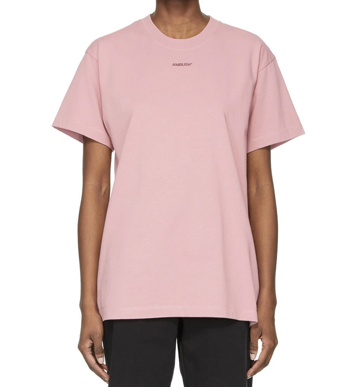 Ambush粉色 XL Logo T恤，USD140 / 約NT3,906