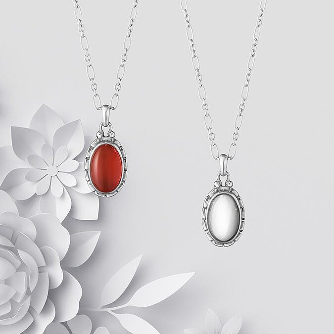 Georg Jensen 喬治傑生 Heritage 復刻系列項鍊 NTD9,500（紅玉髓）、NTD8,500（純銀）