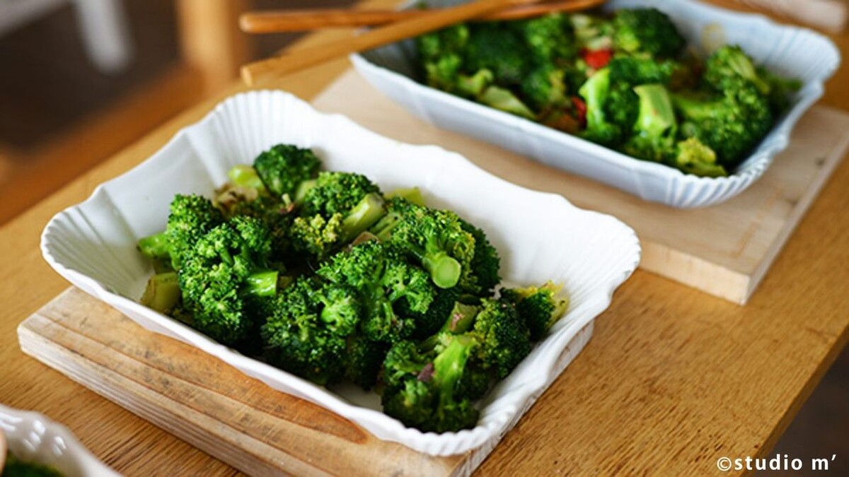 Antico 盤，有優美線條以及宛如蛇腹的細膩浮雕。（photo by @xqstudiomtw）