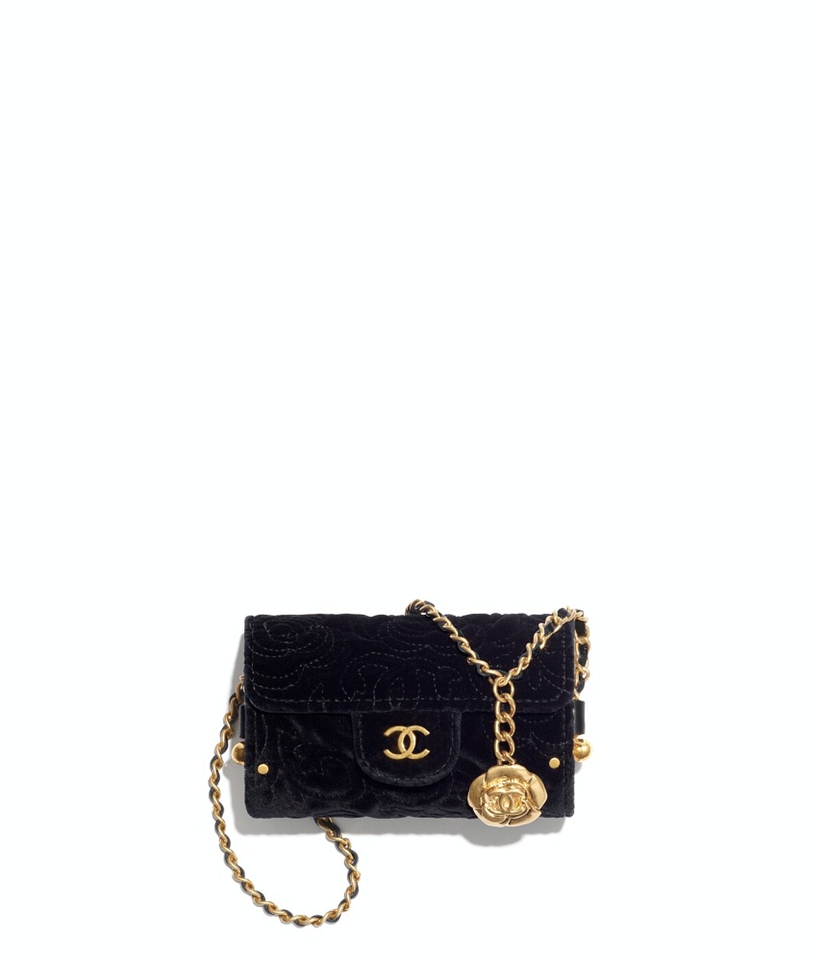 Chanel黑色山茶花圖騰絲絨皮穿鍊小包飾以金屬山茶花吊飾，NT77,900