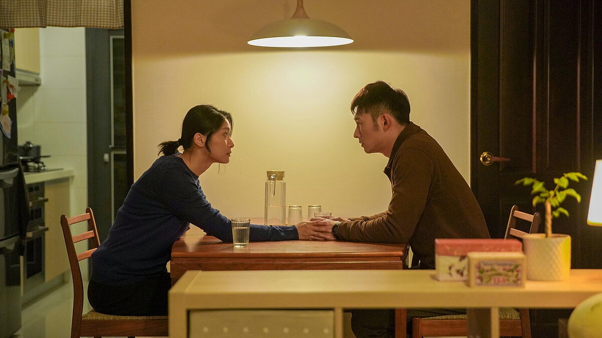 ▲▼溫昇豪在劇中在乎同袍情誼，妻子柯奐如決定暫時分居。（圖 / 公共電視、myVideo提供）