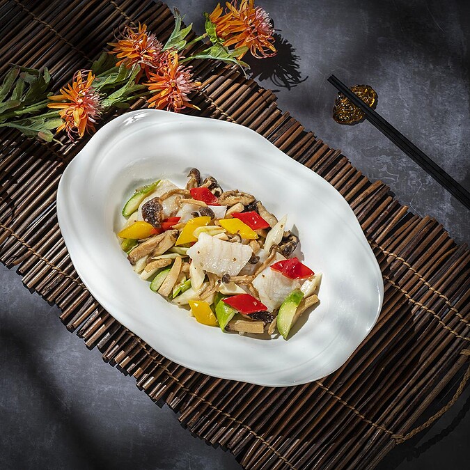 XO醬野菌蘆筍炒海斑球 每道610元