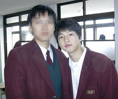 「童顏美男」宋仲基 學生時代已是萬人迷