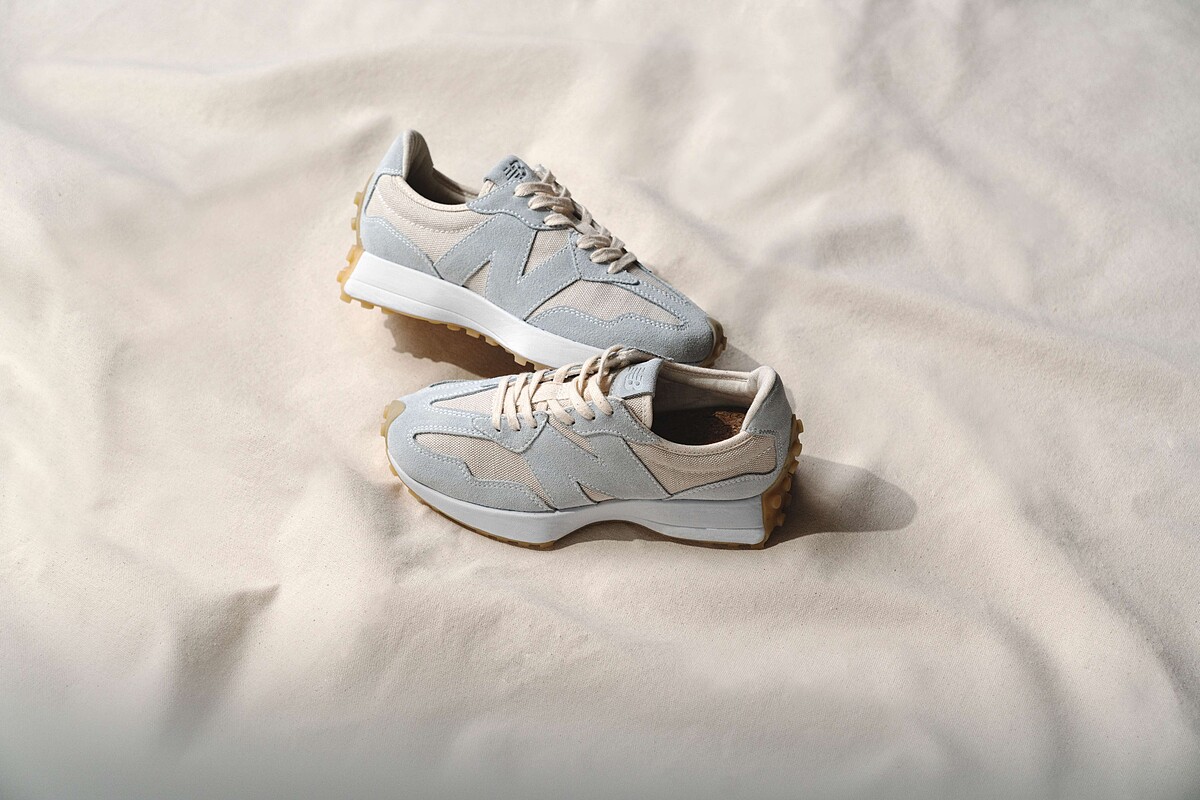 New Balance NB327 UN-DYED原生洗滌款，NT2,980